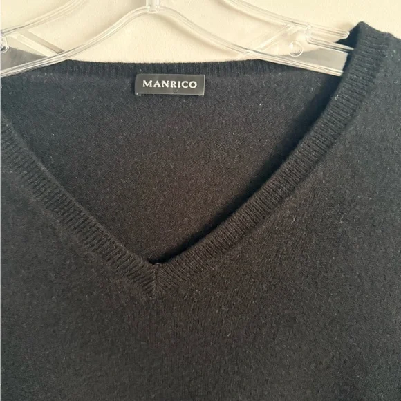MANRICO Black V-Neck 100% Cashmere Sweater made in Italy